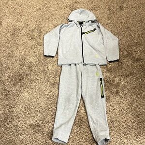 Boys and1 sweatsuit gray